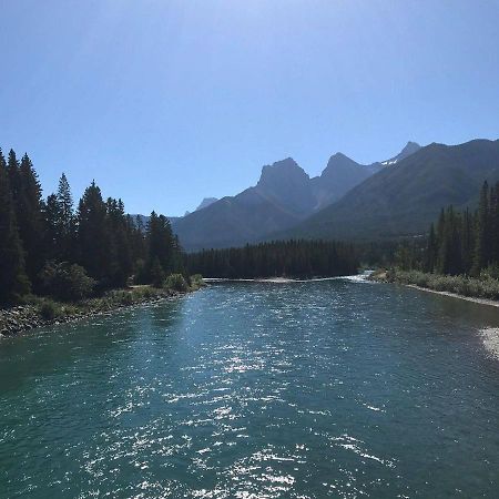 Wanna Get Away This Summer And Fall At The Crossing Canmore Extérieur photo