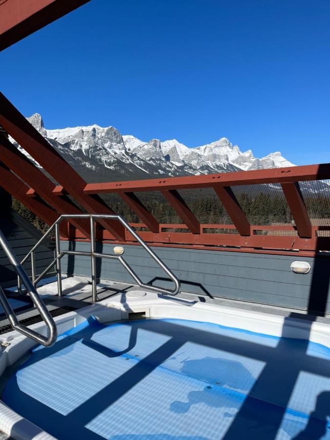 Wanna Get Away This Summer And Fall At The Crossing Canmore Extérieur photo